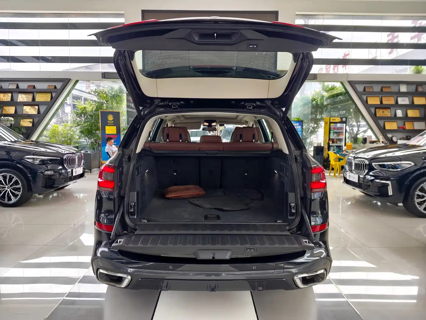 Photo 15 - BMW X5 (Import)
