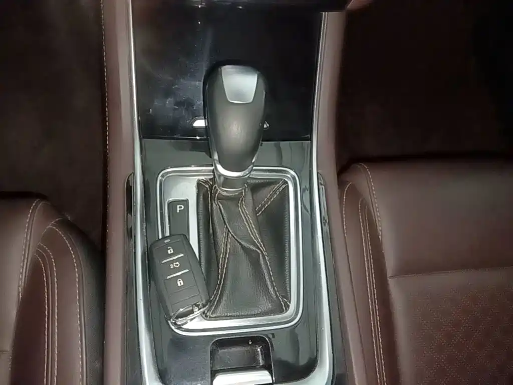Changan Eado 2019 2018 High Energy Edition 1.6L GDI Auto Leading Edge Type China V