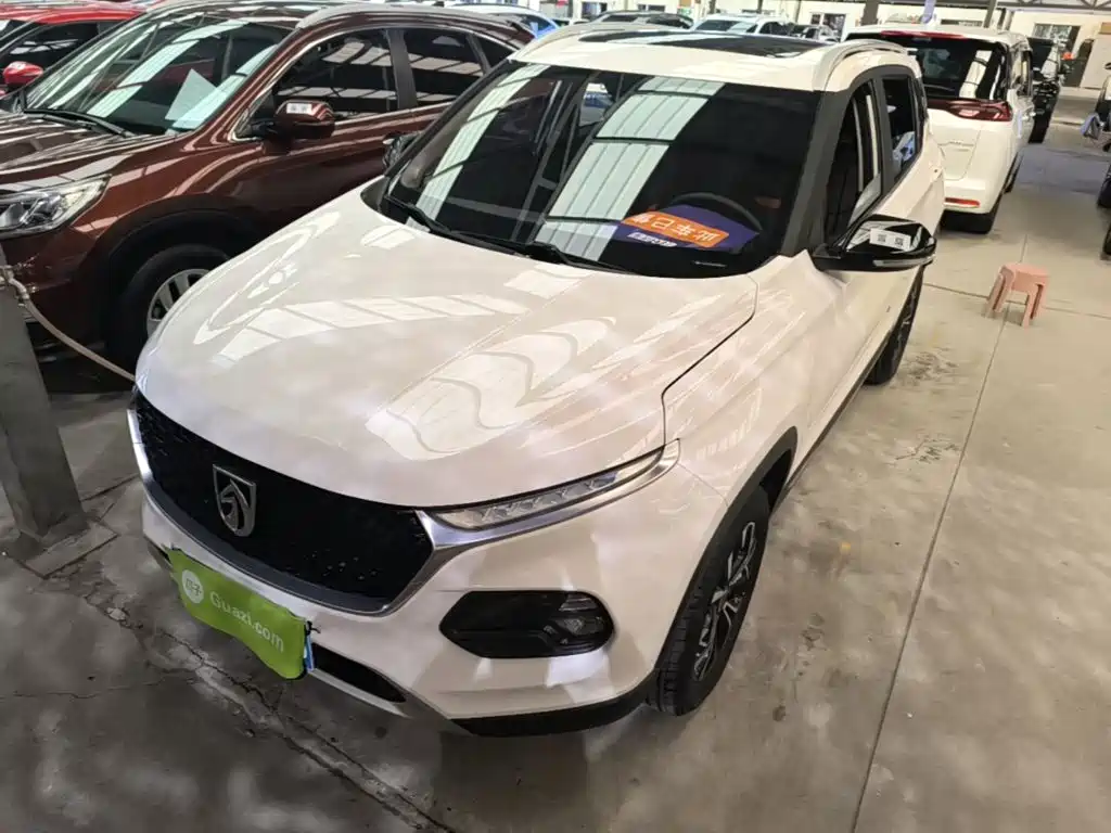 Baojun 510 2019 2019 1.5L CVT Superior Edition China VI