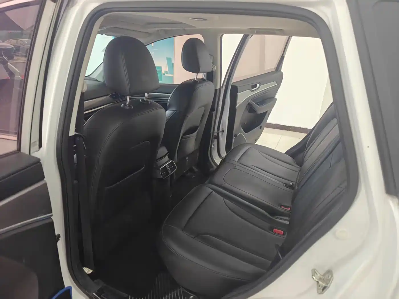 Photo 10 - Haval H6