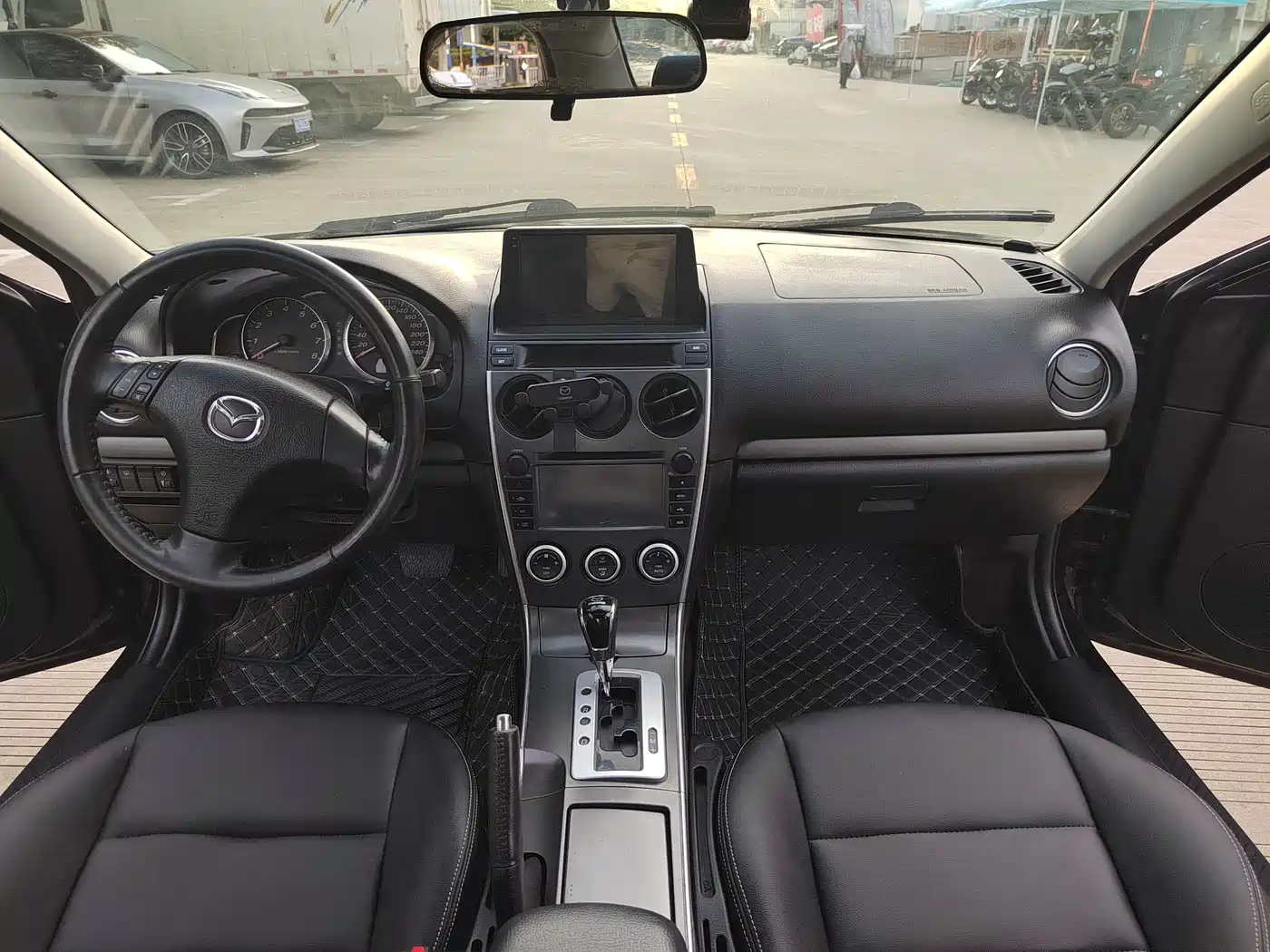 Фото 4 - Mazda 6