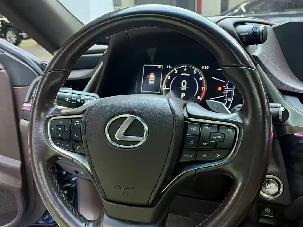 Lexus ES 2018 200 Excellence Edition China V фото 14