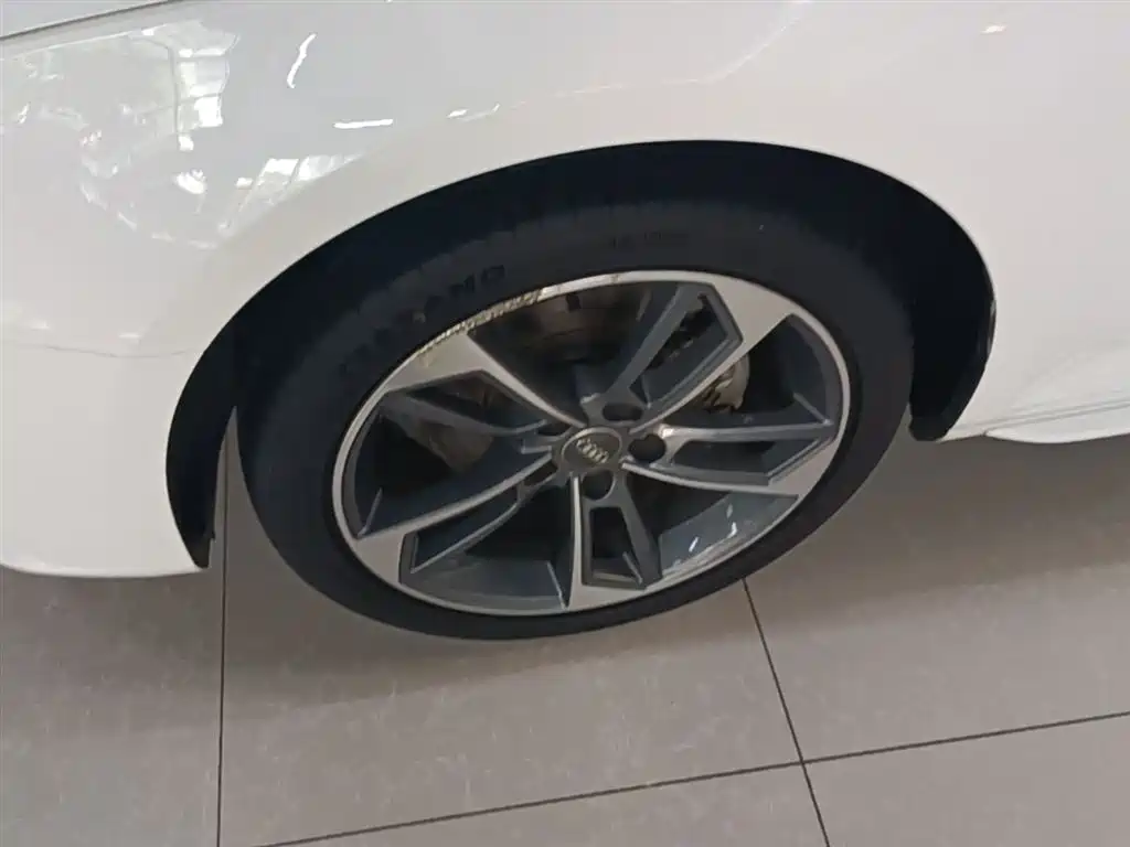 Audi A4L 2019 40 TFSI Progressive (China VI) фото 23