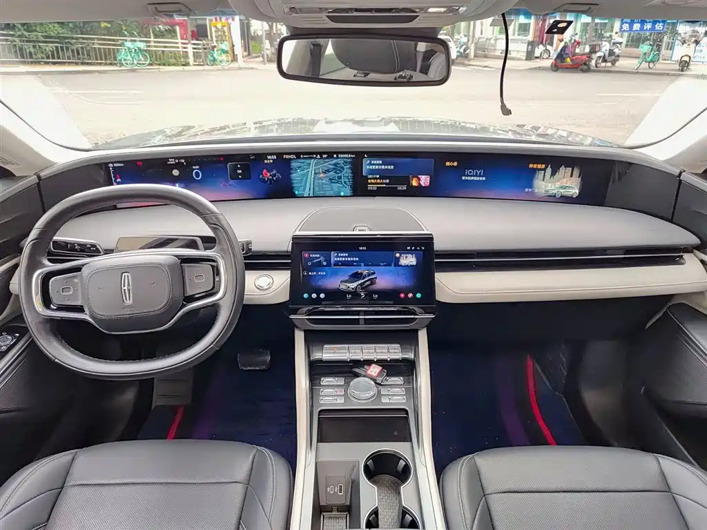 LINCOLN NAVIGATOR