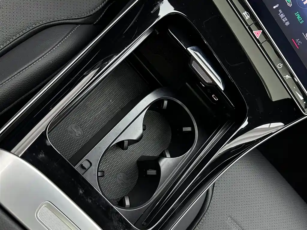 Mercedes-Benz C-Class 2024 C 260 L Sport фото 14