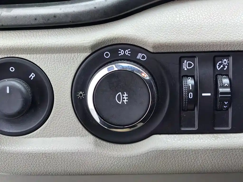 Photo 21 - Buick Excelle