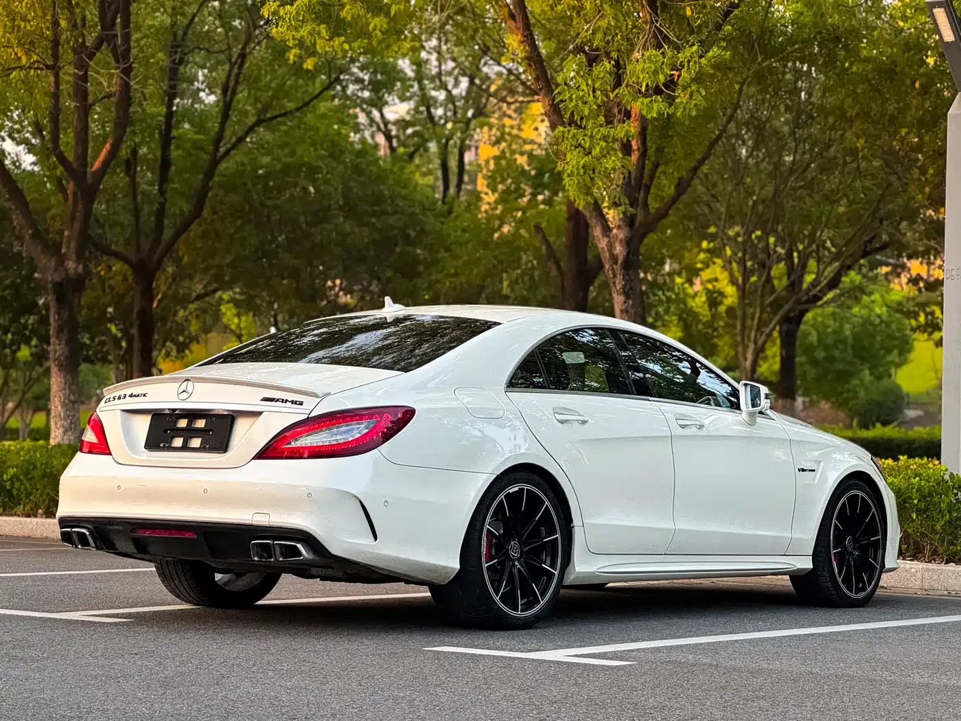 Mercedes-Benz CLS AMG 2015 AMG CLS 63 4MATIC фото 4