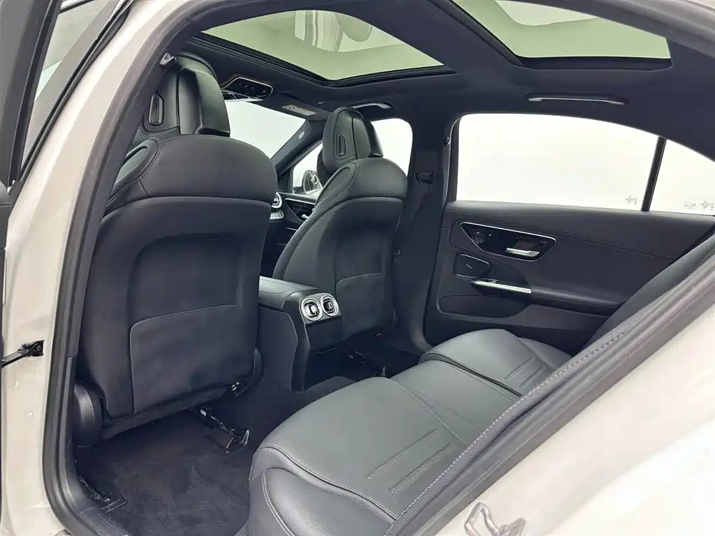 Mercedes-Benz C-Class 2024 C 260 L Sport фото 21