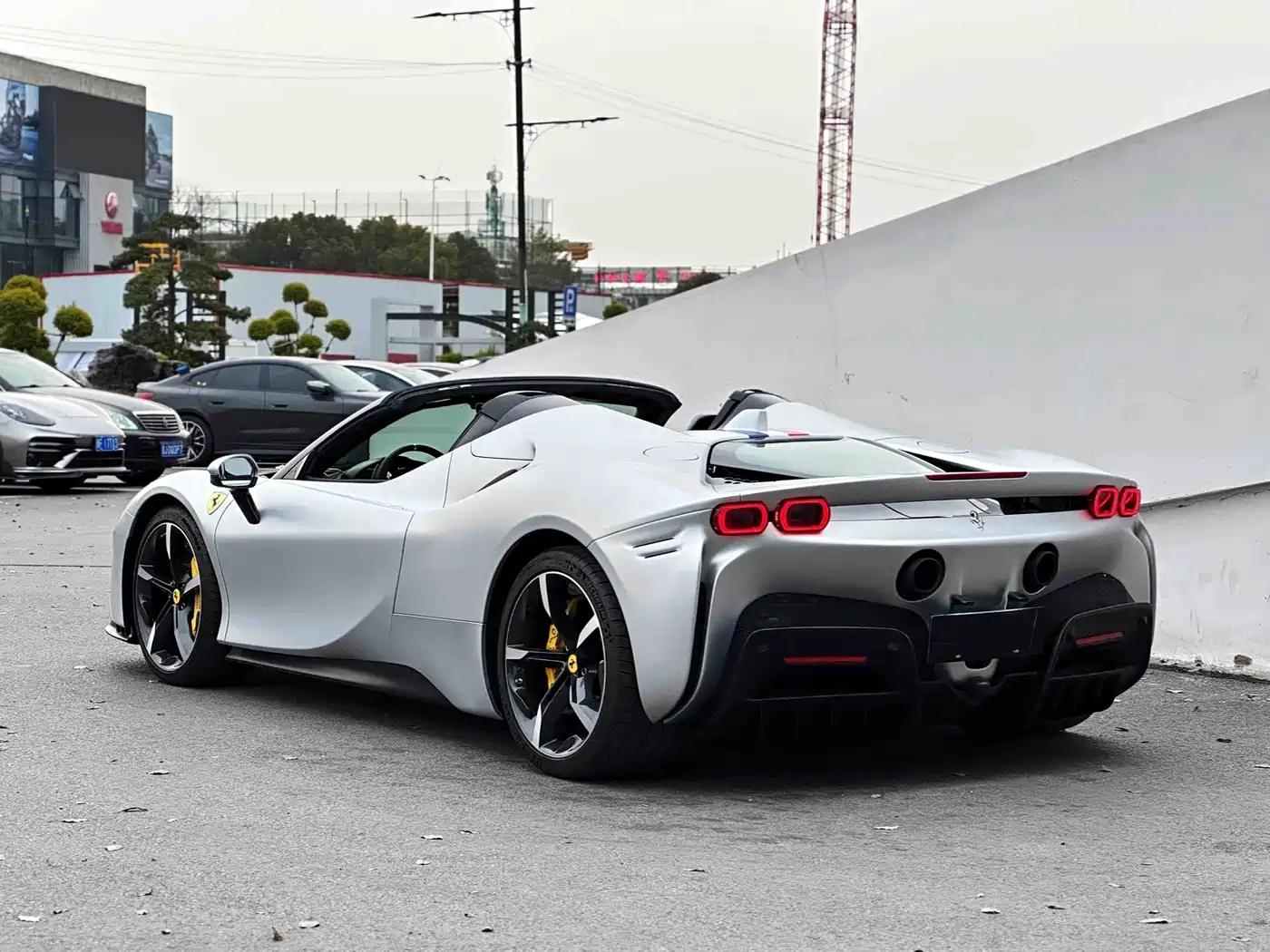 Ferrari SF90 2024 2021 3.9T V8 Spider
