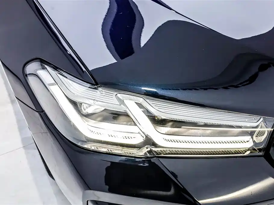 BMW 5 Series 2022 Model Second Facelift 530Li Leading M Sport Package фото 34