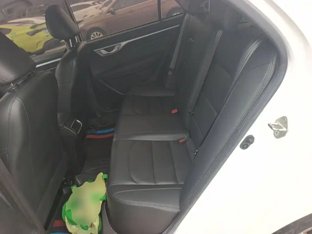 Photo 17 - Geely Vision