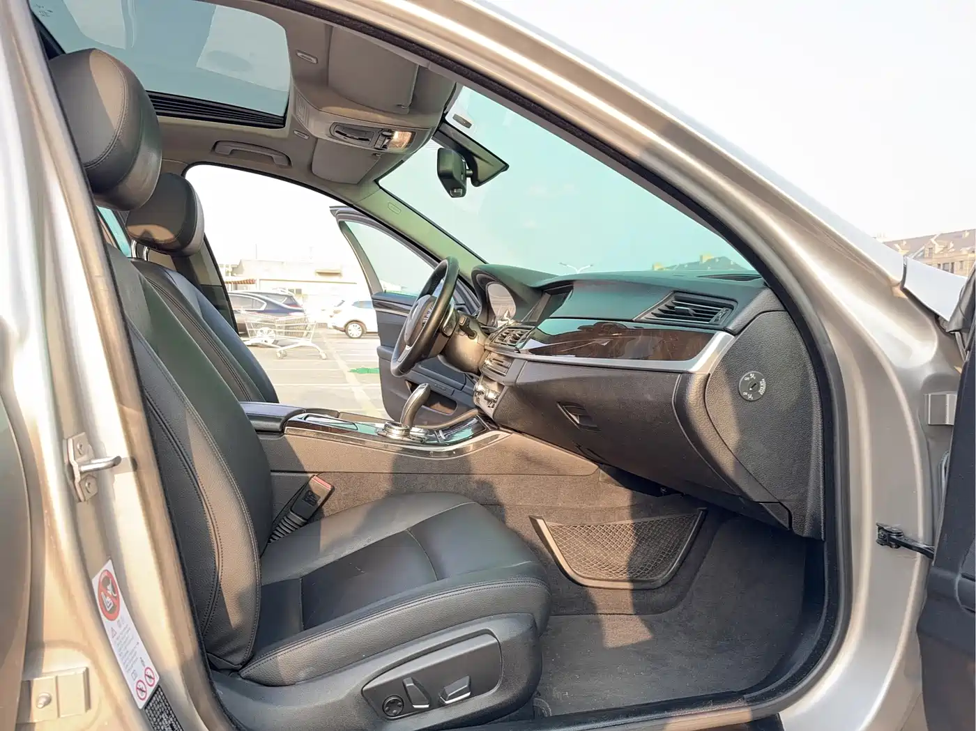 BMW 5 Series 2014 535Li Leadership фото 12