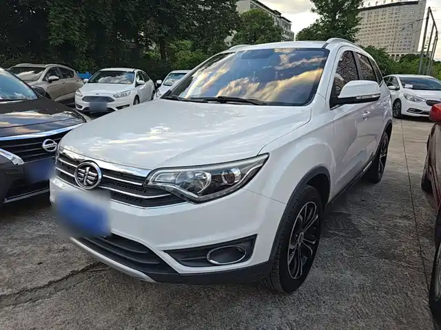  FAW Senya R7 2016 1.6L Automatic Luxury
