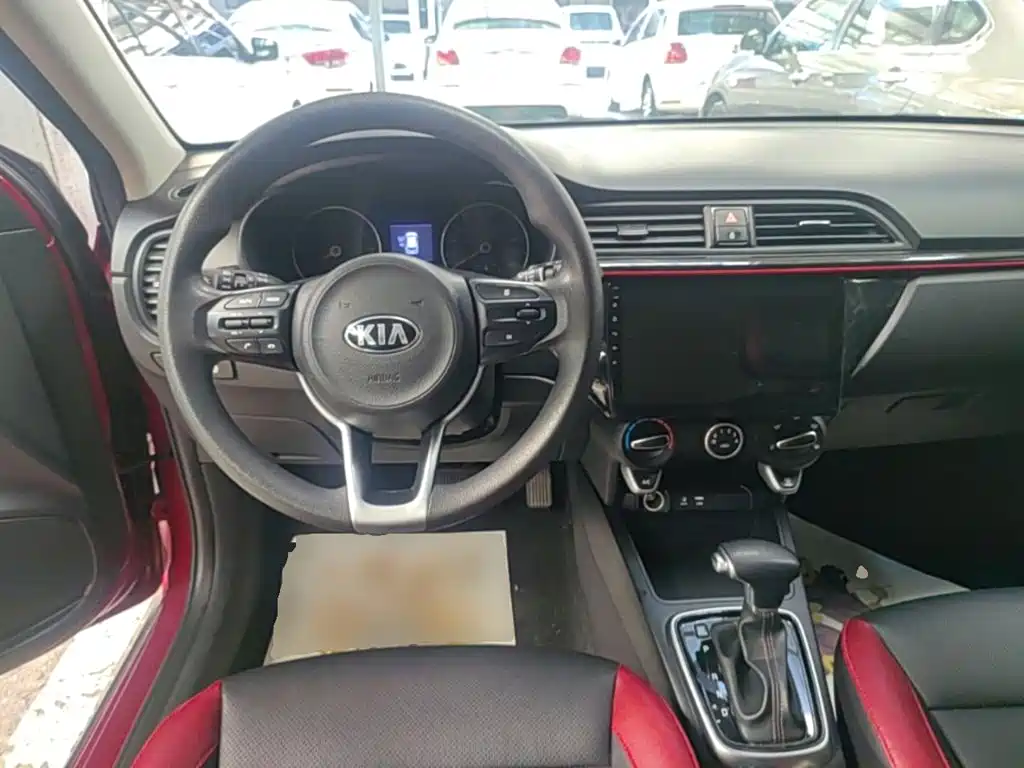 Kia KX CROSS 2018 2017 1.4L AT GLS
