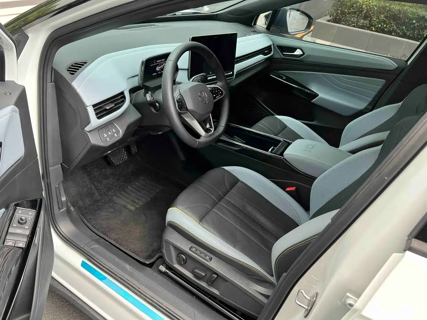 Volkswagen ID.4 X 2025 Facelift Smart Outstanding Edition фото 4