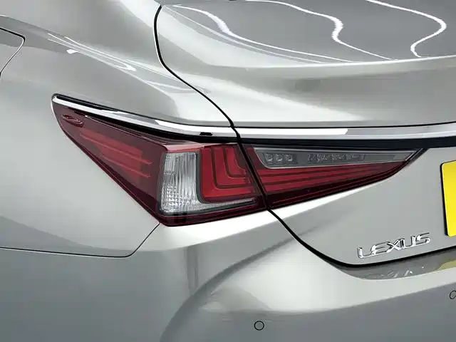 Lexus ES 2018 260 Excellence Edition China V фото 20