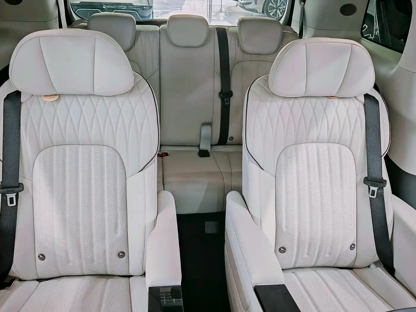 Voyah Auto Voyah Dreamer 2025 PHEV AWD Flagship Kunpeng Edition фото 13