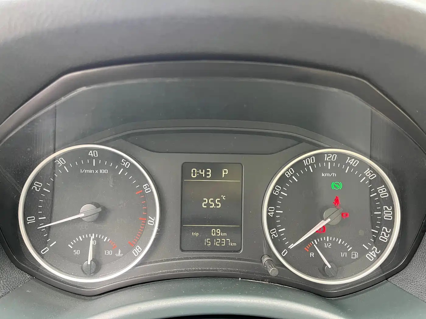 Škoda Octavia 2010 Model 1.8TSI DSG Elegance Edition фото 7