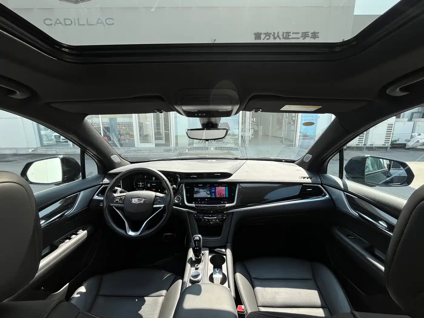 Cadillac XT6 2025 2.0T 6-Seater AWD Executive Black Label Edition фото 20