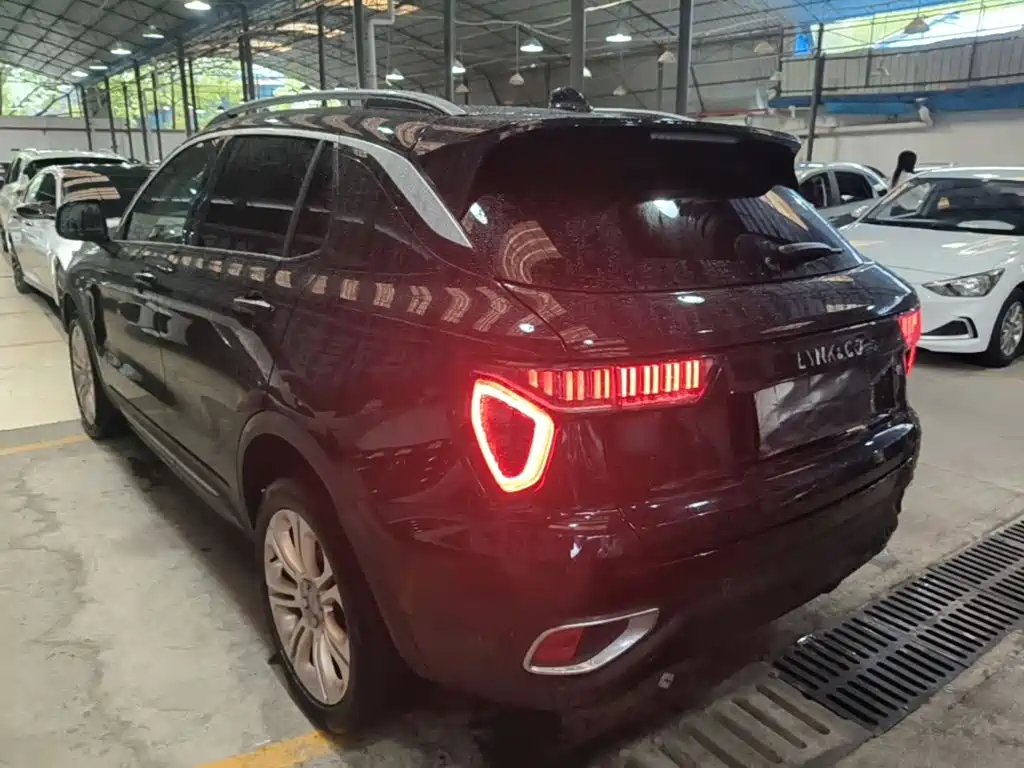 Lynk & Co 01 2018 2017 2.0T 2WD Pro Version