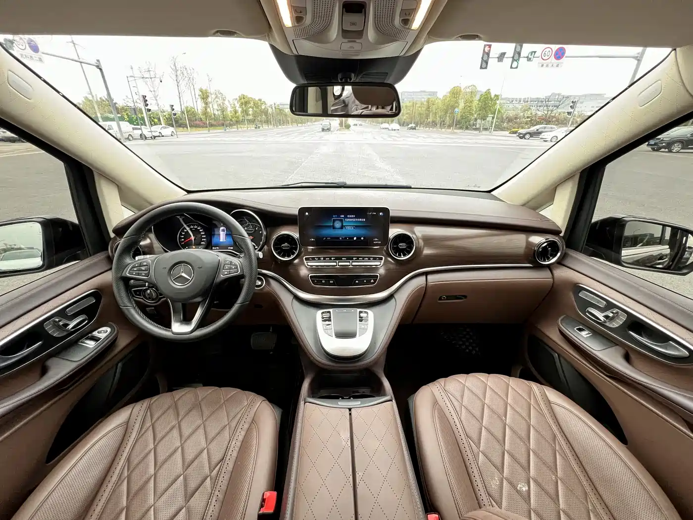 Mercedes-Benz V-Class 2021 V 260 Pilot Edition фото 7