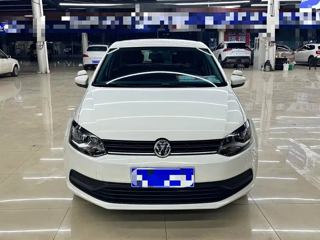 Volkswagen Polo 2016 1.4L Manual Trend фото 2