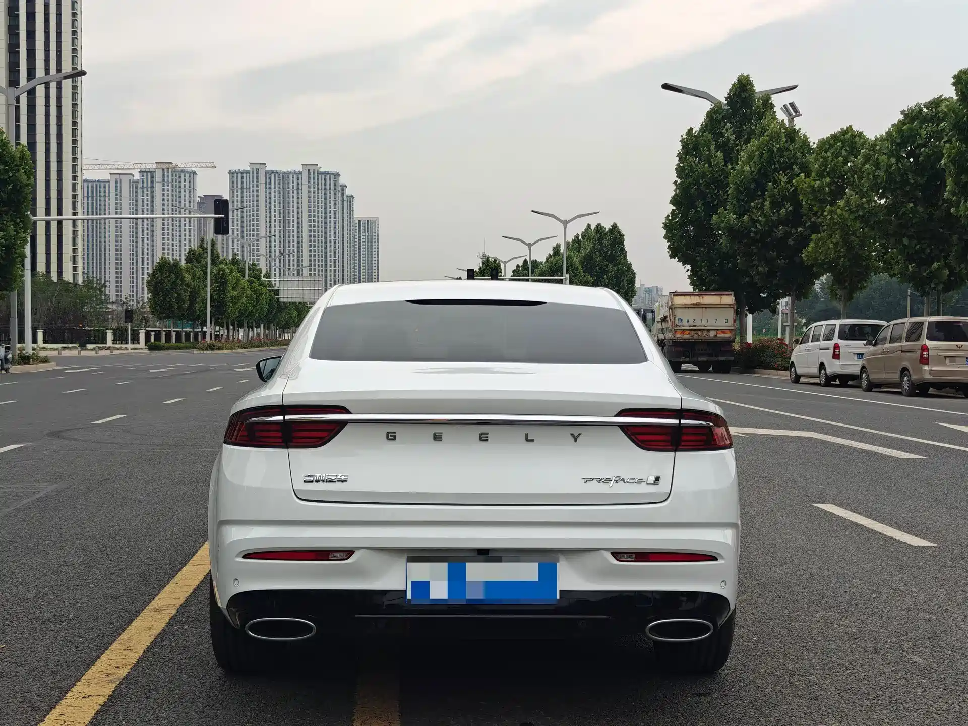 Фото 9 - Geely Preface