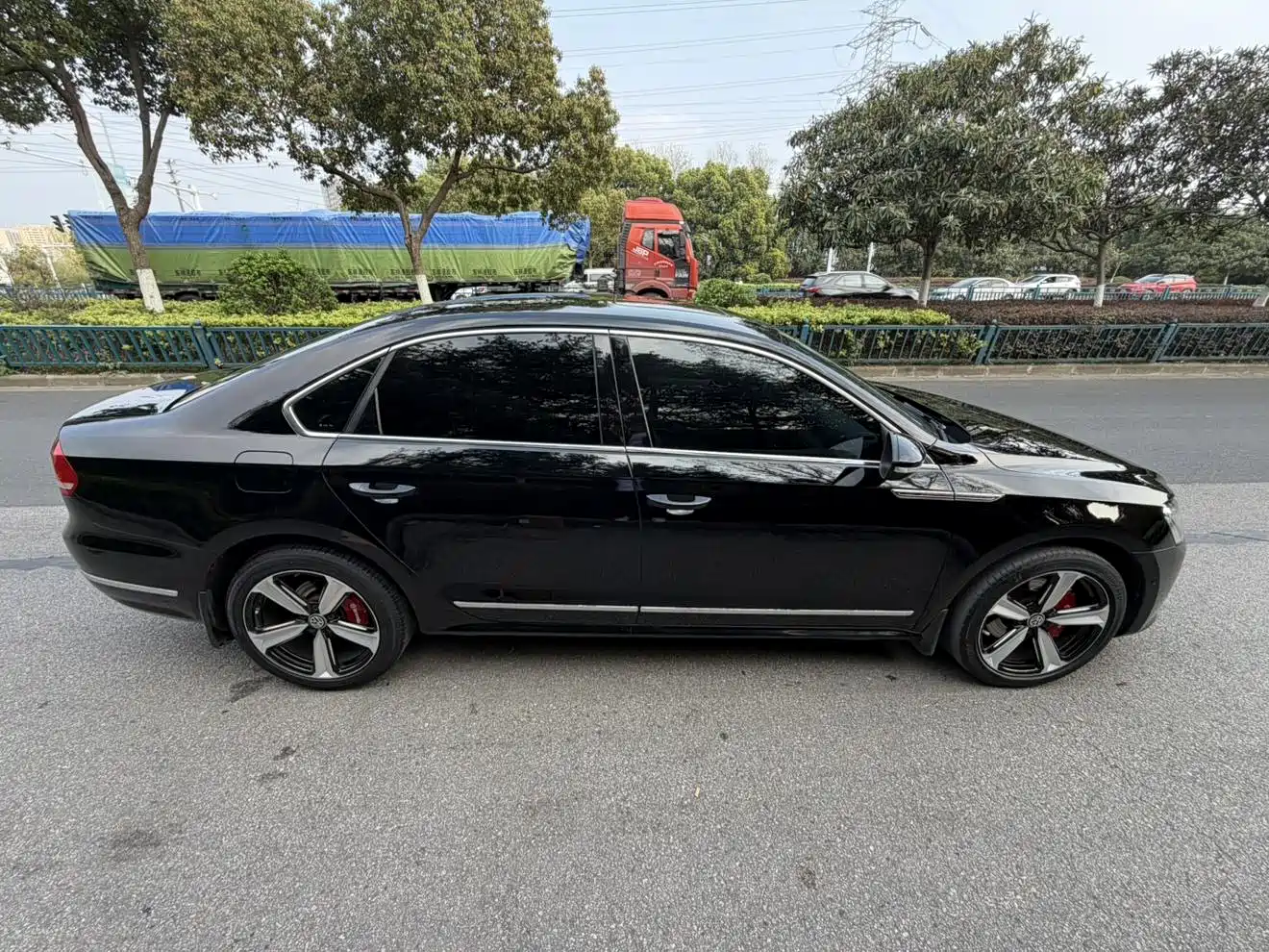 Volkswagen Passat 2011 2.0TSI DSG Ultimate фото 5