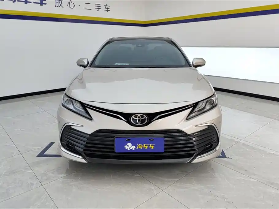 Toyota Camry 2021 2.5G Luxury Edition фото 2