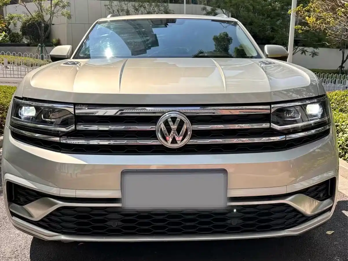 Photo 2 - Volkswagen Teramont