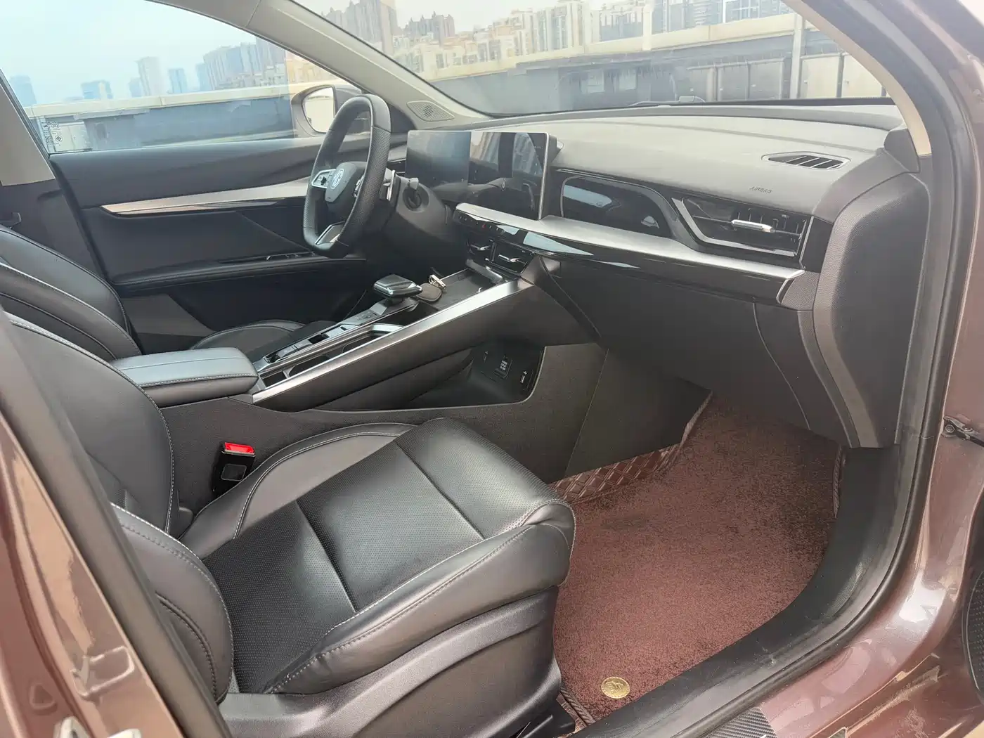 MG MG5 SCORPIO