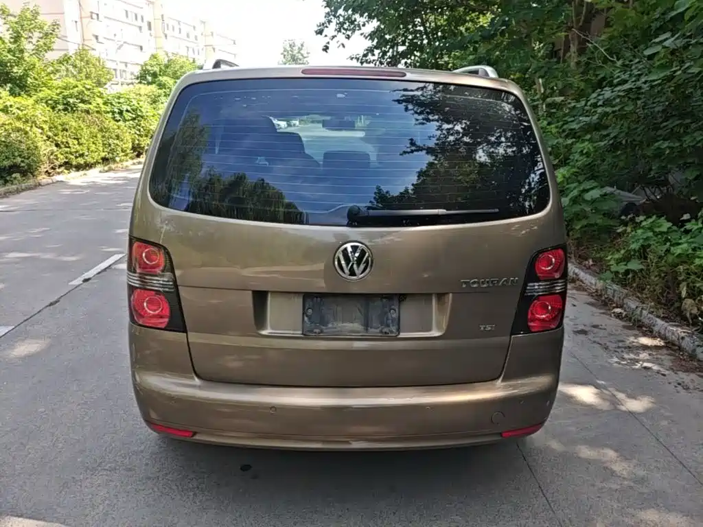 Volkswagen Touran 2015 2015 1.4T DSG Comfort Edition 5-seater
