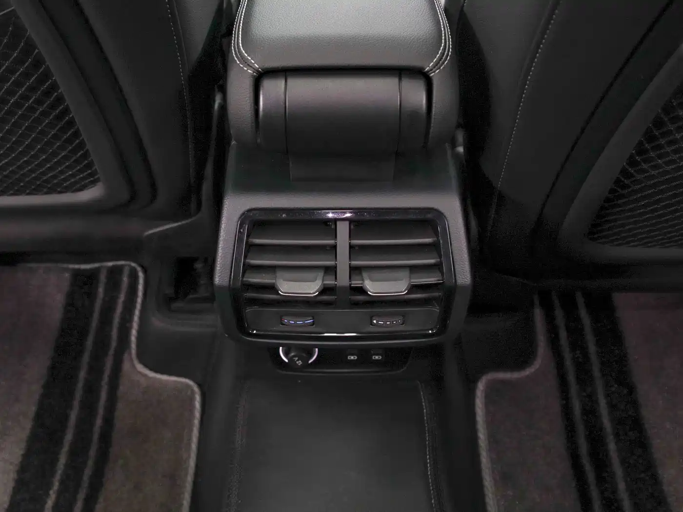 Audi Q3 2022 35 TFSI Fashion Dynamic фото 17