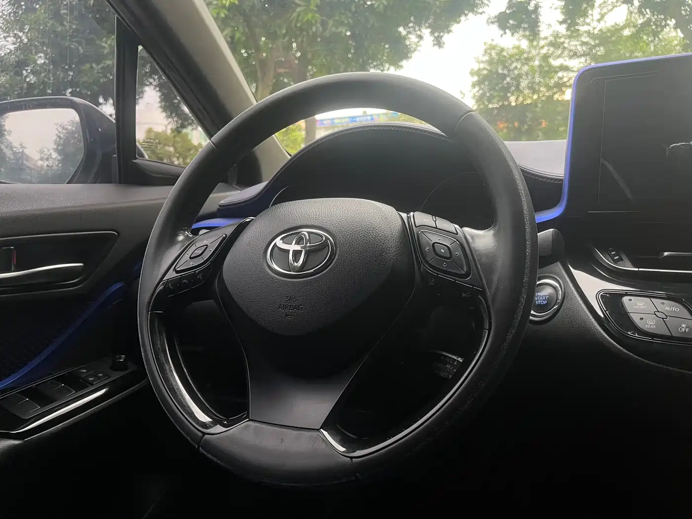 Photo 16 - Toyota C-HR