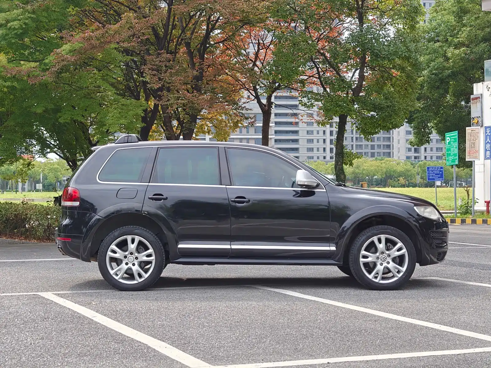 Фото 7 - Volkswagen Touareg