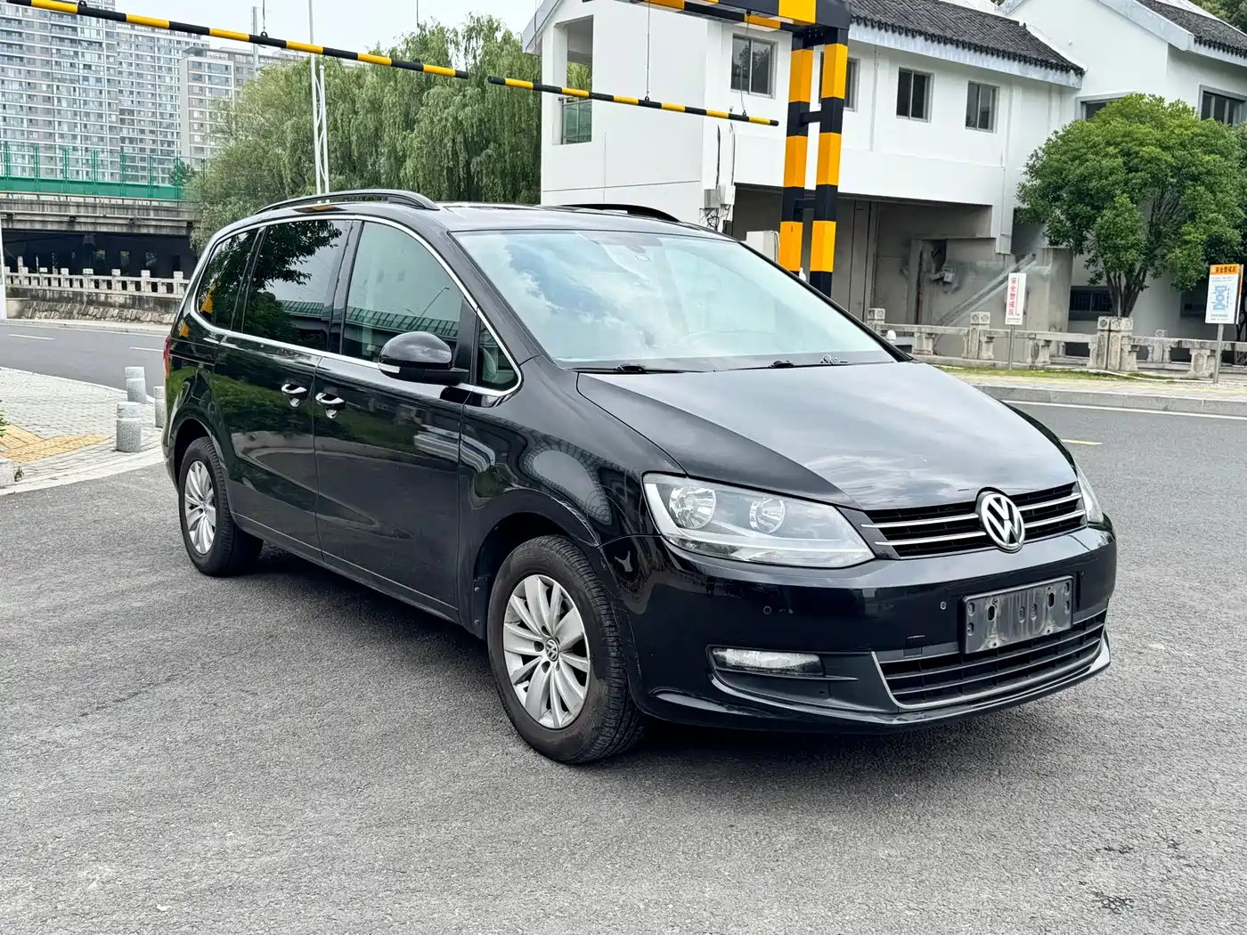 Volkswagen Sharan 2013 1.8TSI Standard фото 3