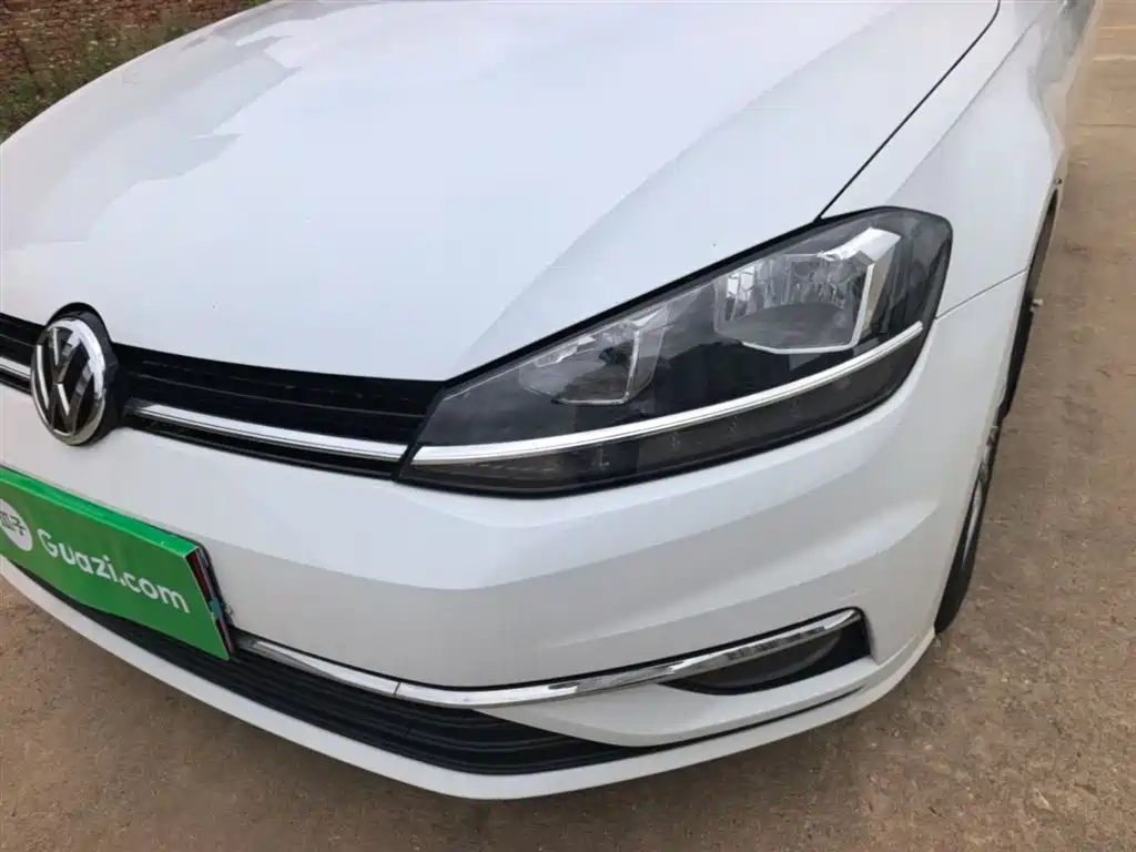 Volkswagen Golf 2018 1.6L Automatic Comfort фото 24