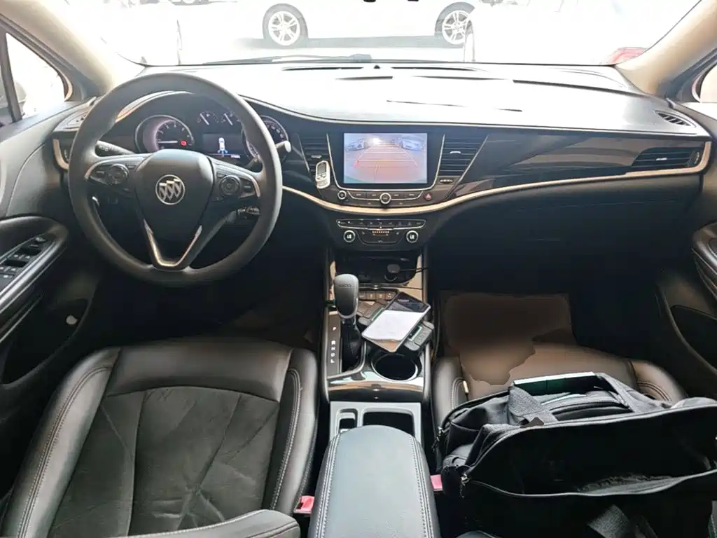 Photo 10 - Buick Verano