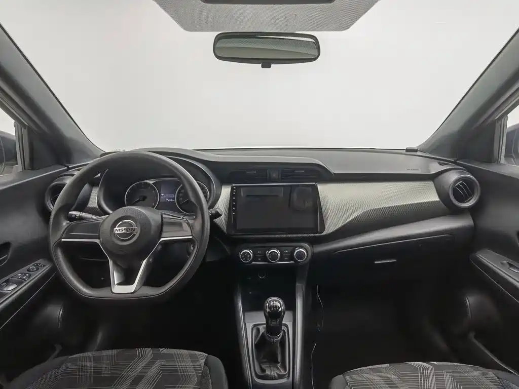 Nissan Kicks 2018 2017 1.5L Manual Cool Edition