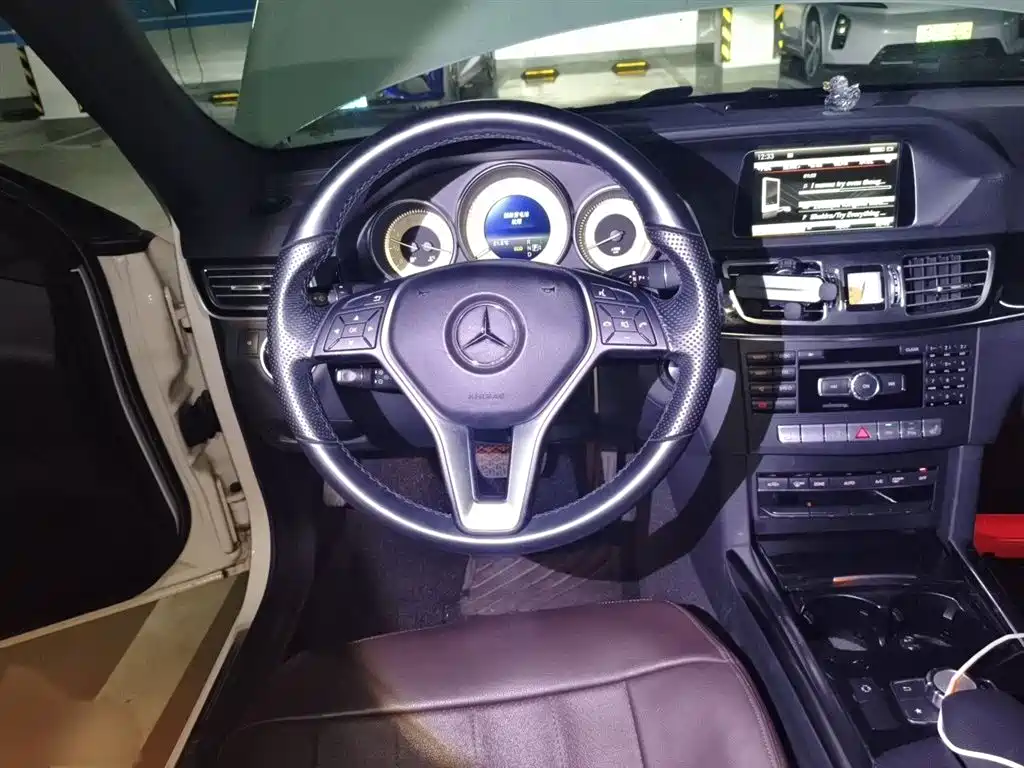 Mercedes-Benz E-Class 2015 E 320 L 4MATIC фото 3