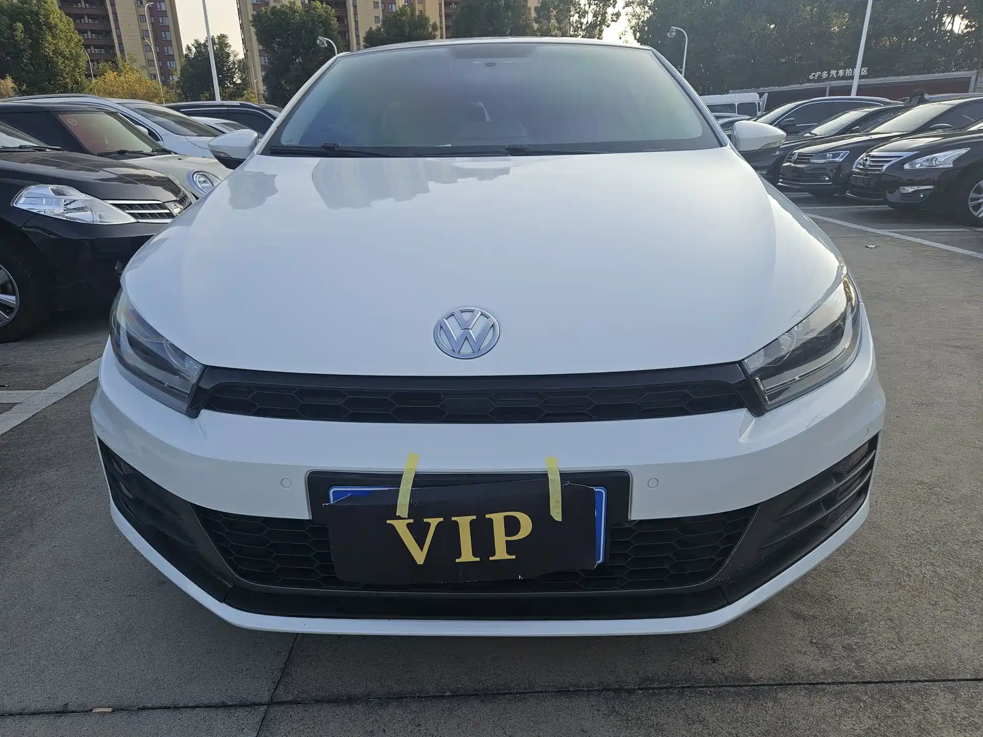 صورة 2 - Volkswagen Scirocco