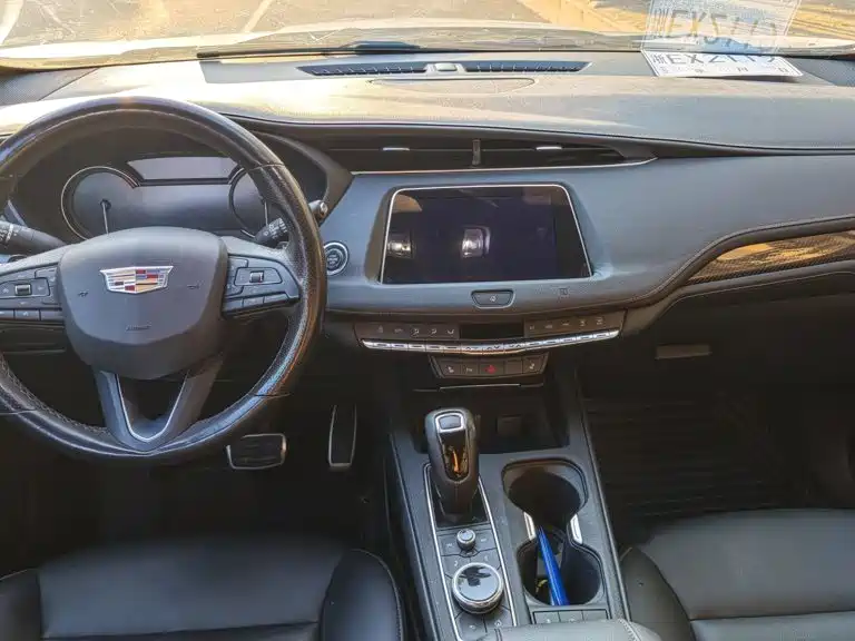 Cadillac XT4 2019 2018 28T 2WD Luxury Sport Type