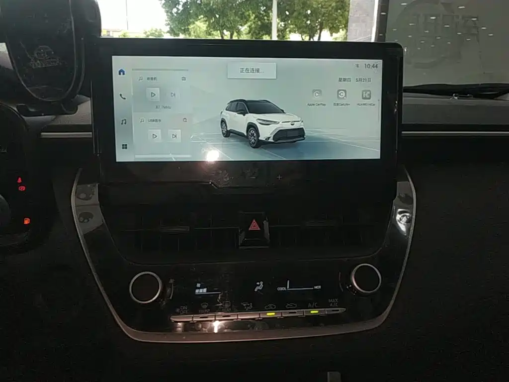 Toyota Frontlander 2023 2.0L CVT Elite Edition фото 13