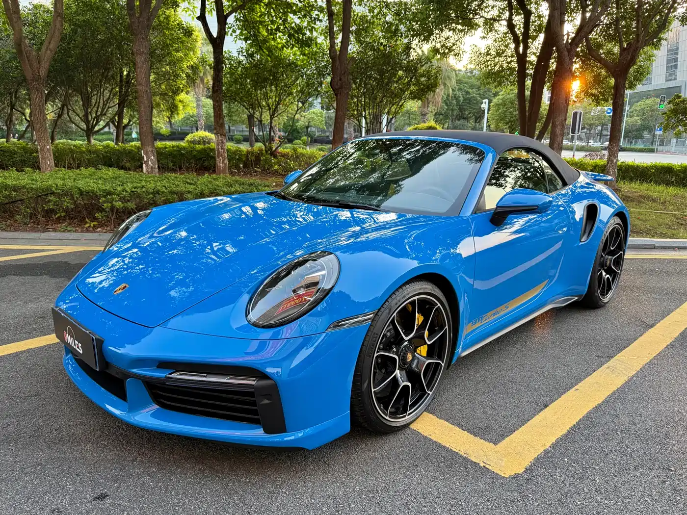 Porsche 911 2022 Turbo S Cabriolet 3.7T