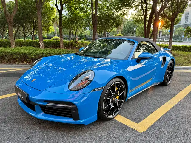 Porsche 911 2022 Turbo S Cabriolet 3.7T