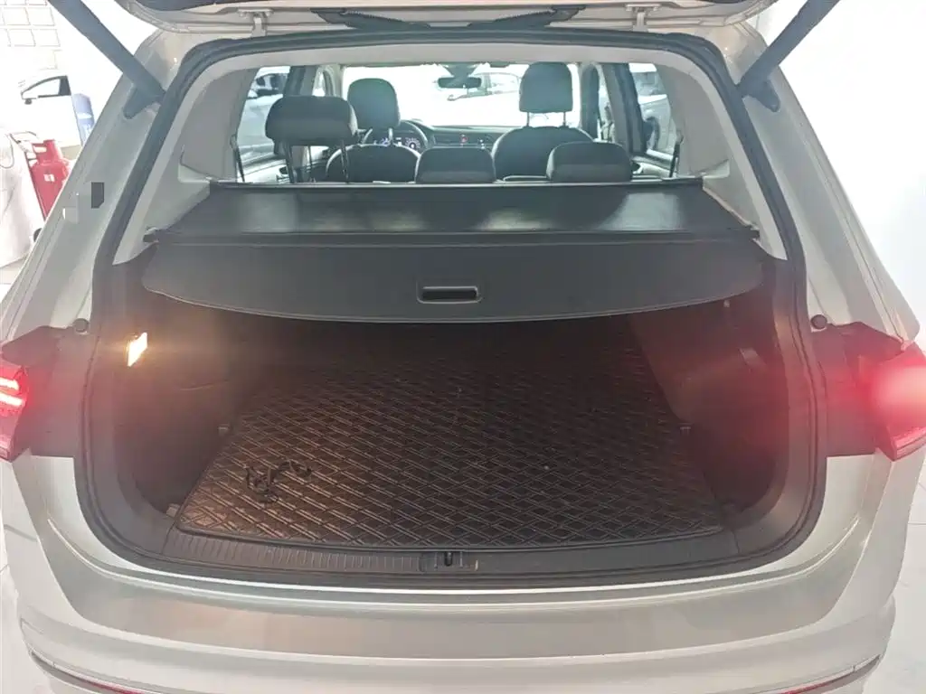 Volkswagen Tiguan L PHEV 2021 430PHEV Plug-in Hybrid Flagship фото 19