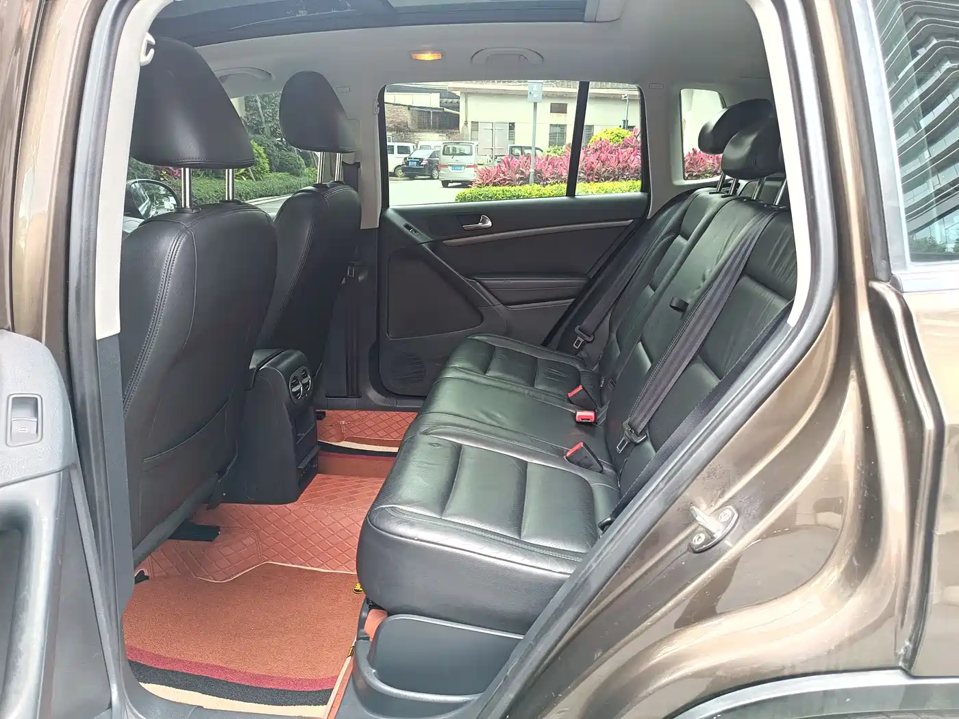 Volkswagen Tiguan 2013 1.8TSI Auto 4WD Luxury фото 8