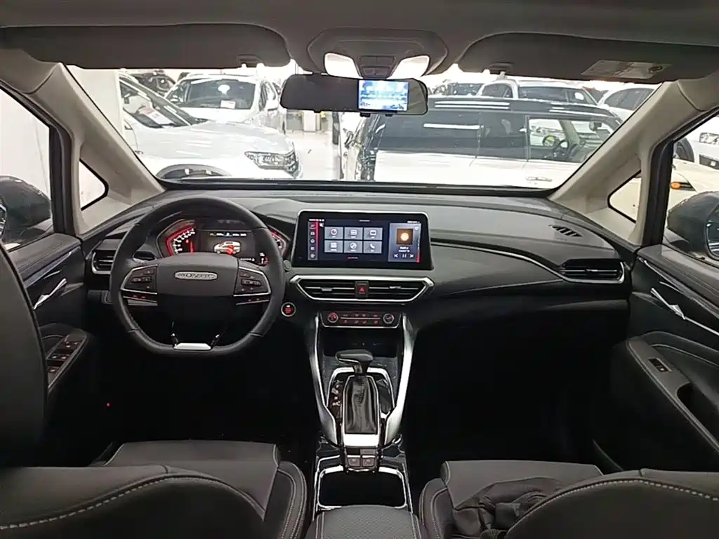 SAIC Maxus Maxus G50 2019 1.5T First Edition Automatic Luxury 6-Seater фото 10