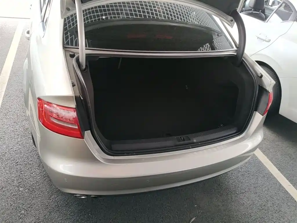 Audi A4L 2015 35 TFSI Auto Standard фото 19