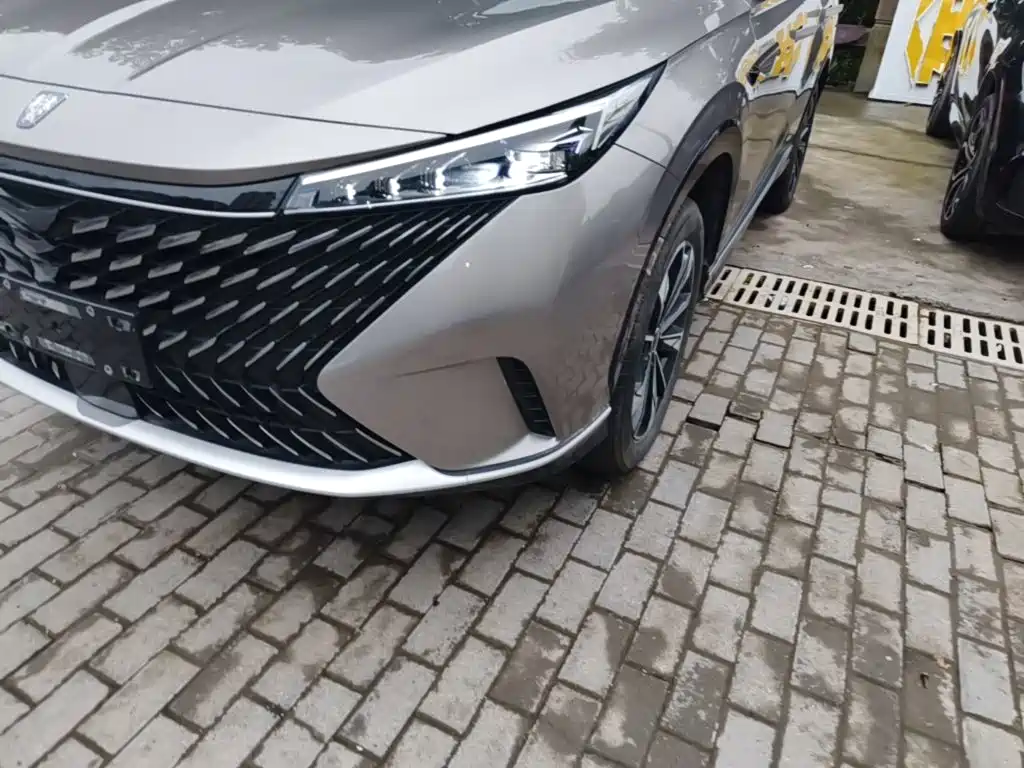 Photo 24 - Roewe RX5